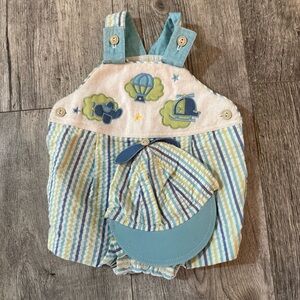 Vintage brandless 90’s baby onesie hat set